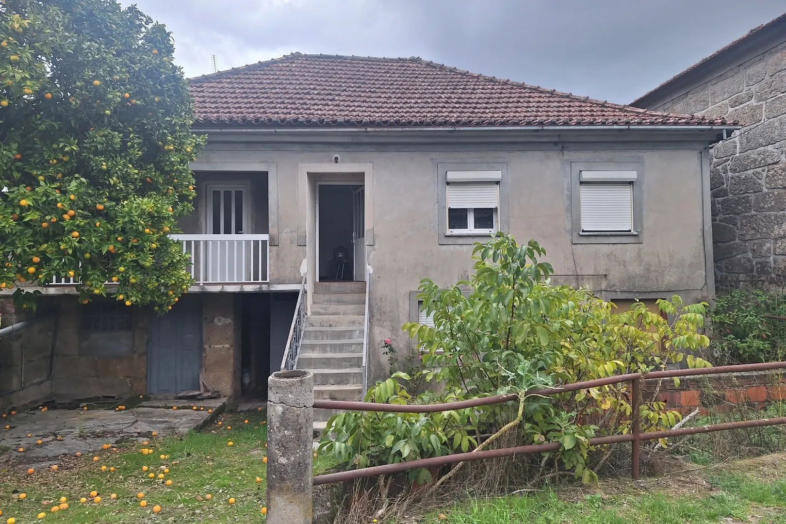 Moradia para Restaurar T1+2