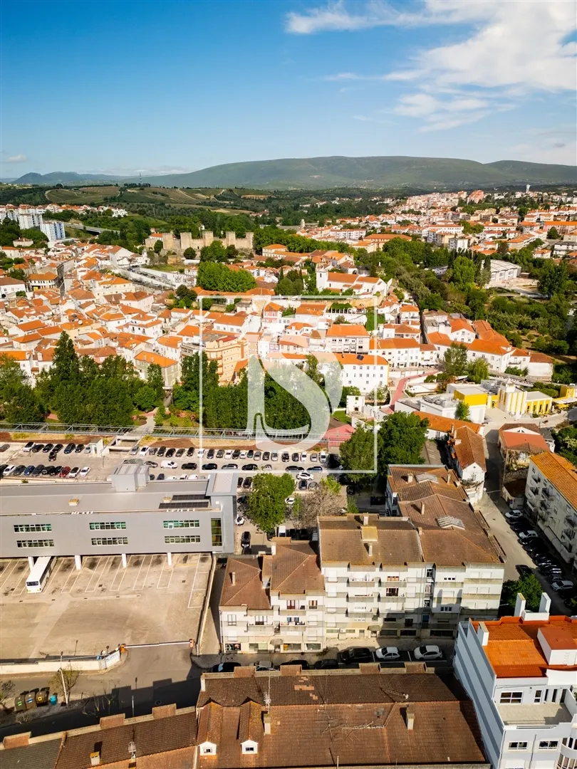 Apartamento T3 para Venda – Localização Privilegiada em Torres Novas