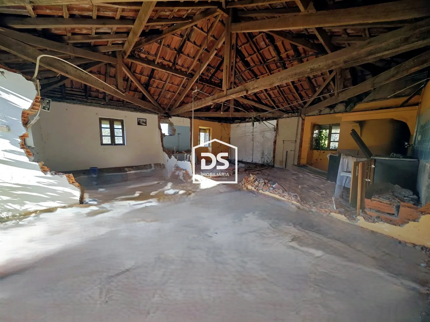 Detached house to restore T2