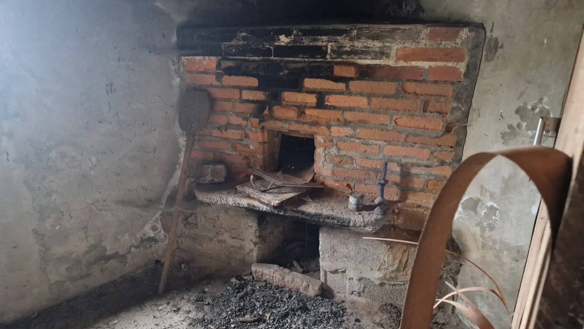 Vivenda de campo e vários terrenos para venda em Zebral, Vieira do Minho