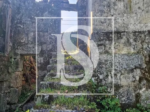 Moradia para Restaurar T3