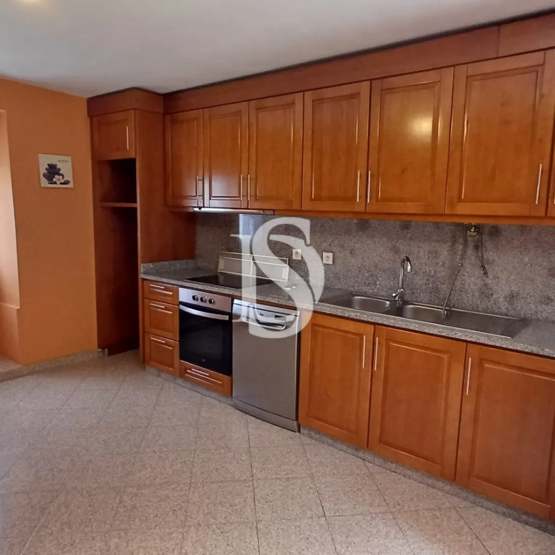 Moradia Geminada T4
