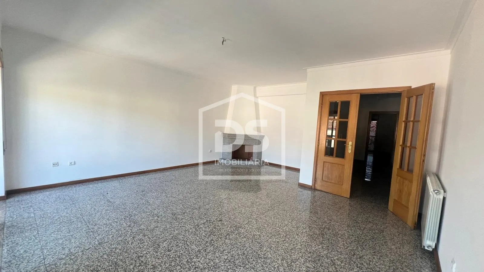 Exclusive 6-Bedroom Duplex with Breathtaking Views of Viseu Cathedral