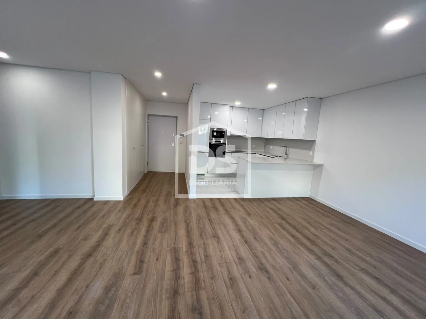 Apartamento T1 Novo Venda