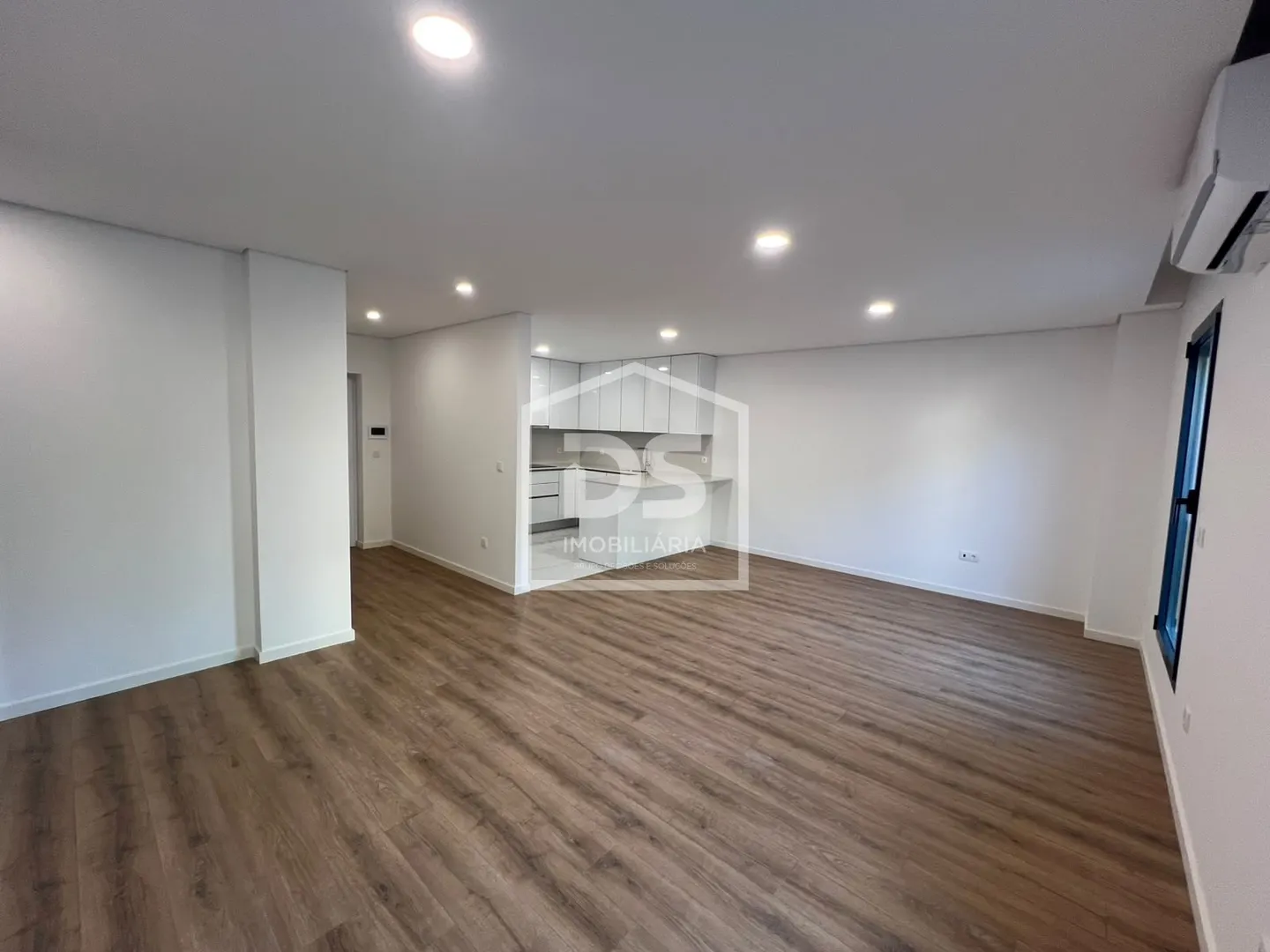 Apartamento T1 Novo Venda