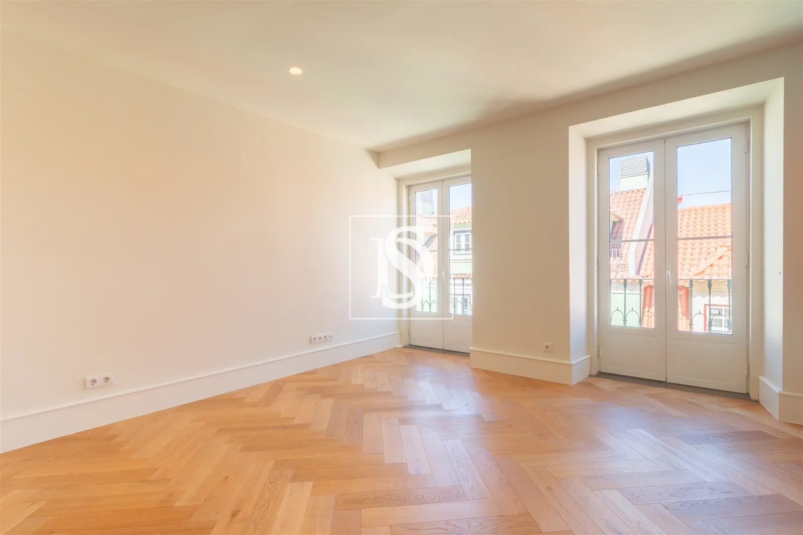 Venda de Apartamento T1 renovado com muita luz em Lisboa