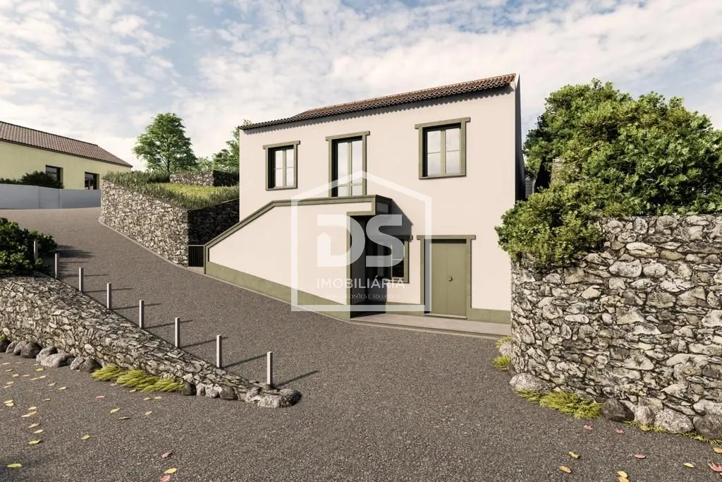 Detached house to restore