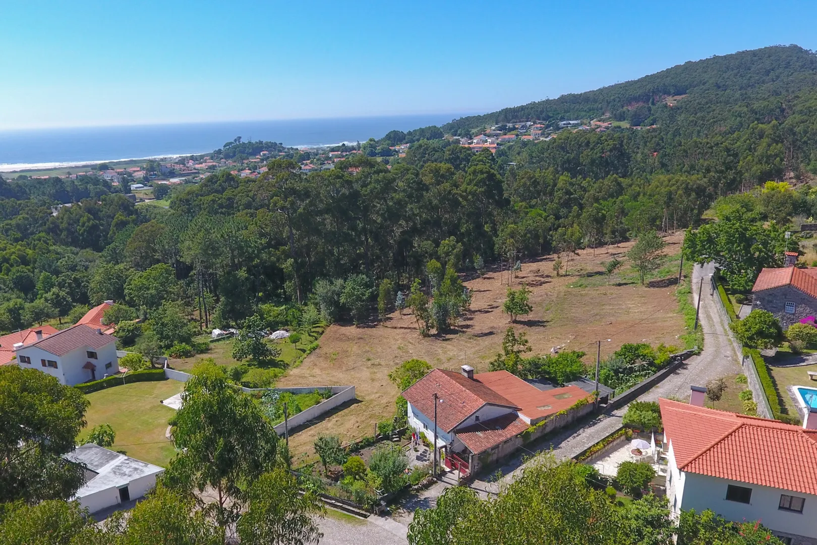 Terreno para 6 lotes  em Afife