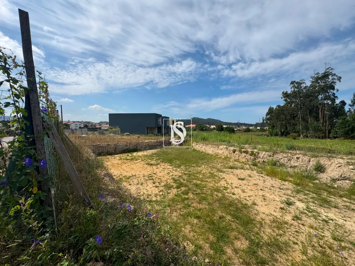 Lote de Terreno para Construção com 320 m²