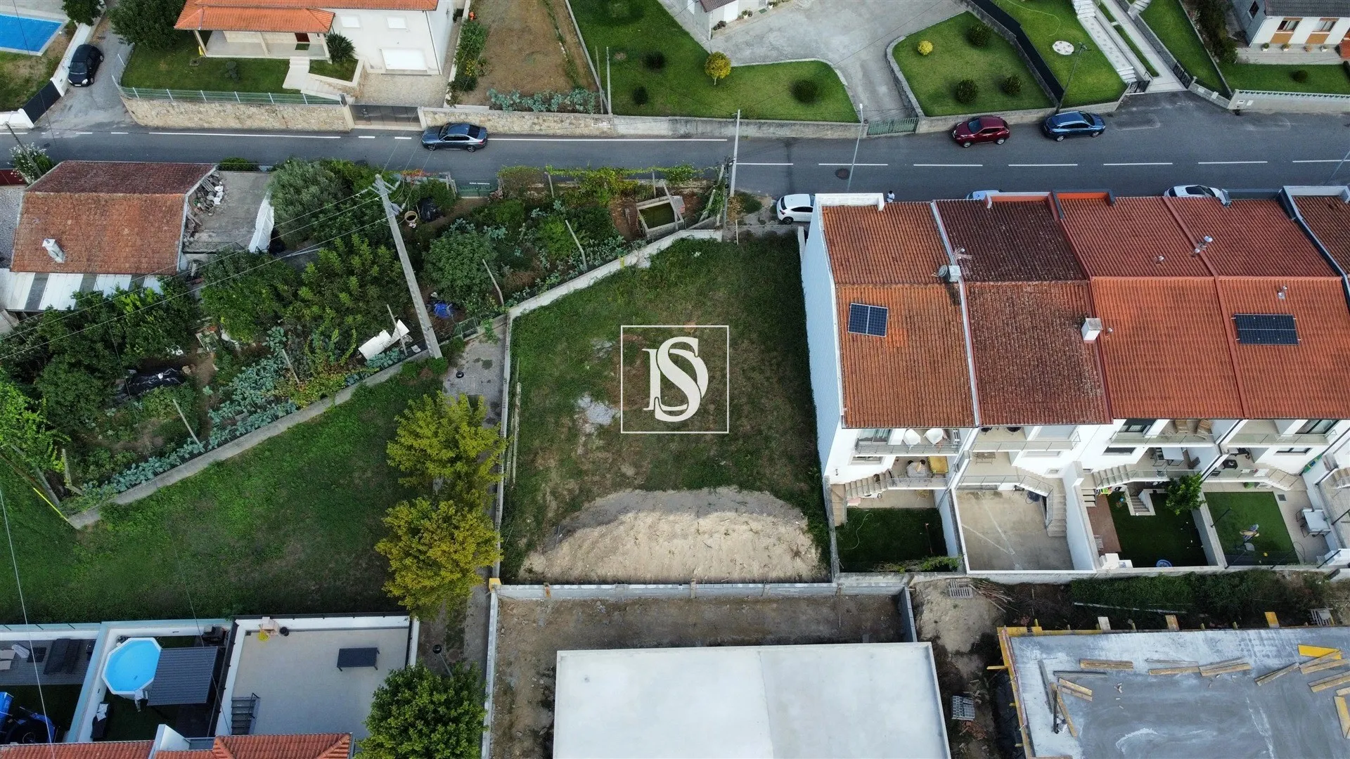 Terreno com Projeto Aprovado p/ construção de Moradia