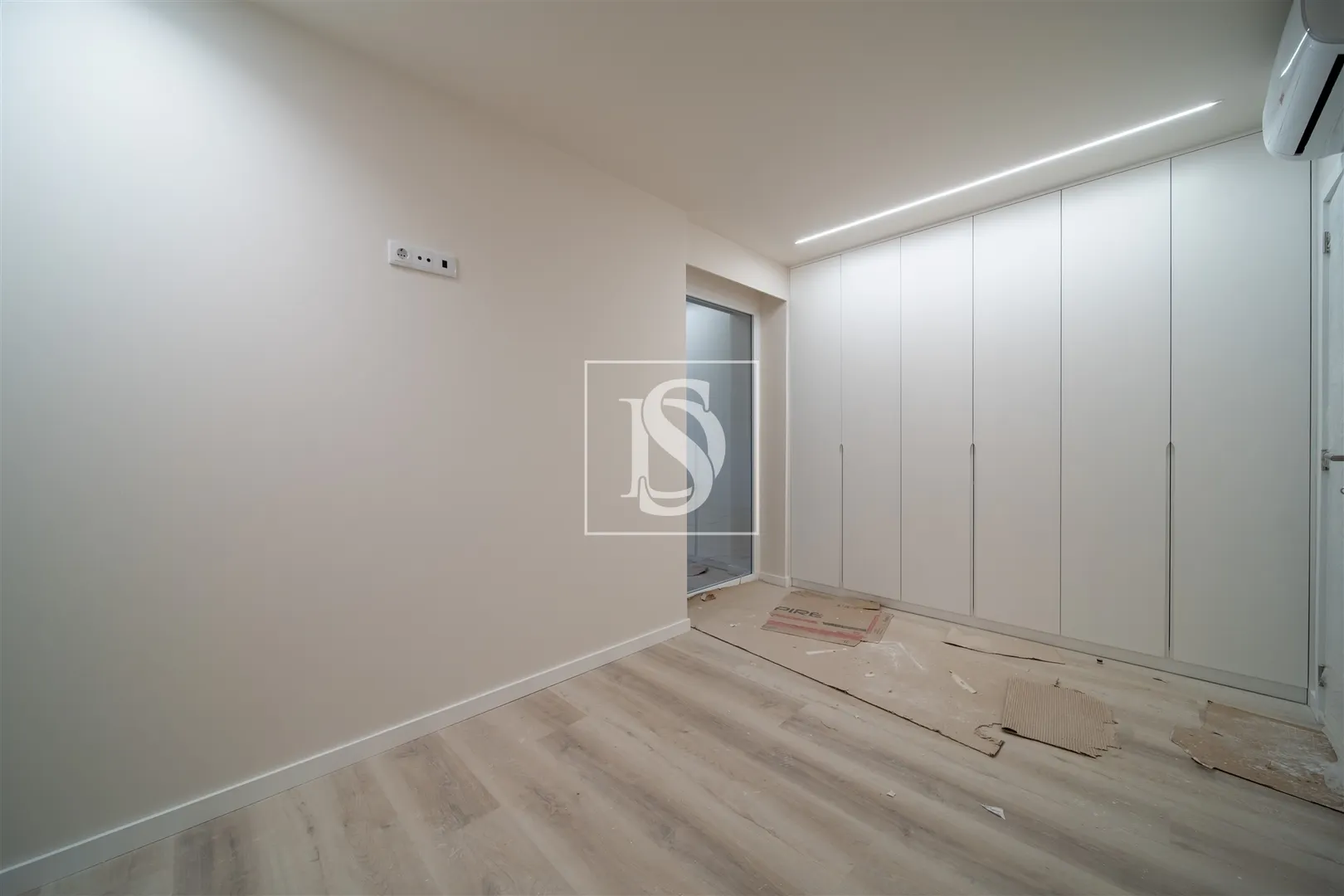 Apartamento T1+1 completamente RENOVADO, em Manhente, Barcelos