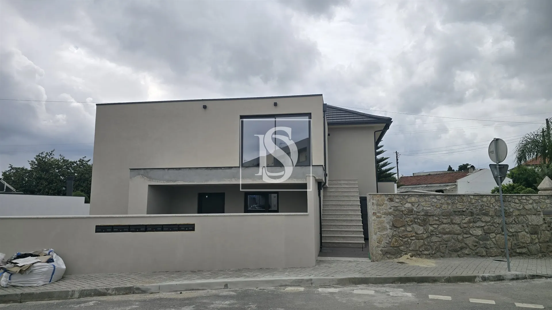 Apartamento T1+1 NOVO - Tamel S. Veríssimo
