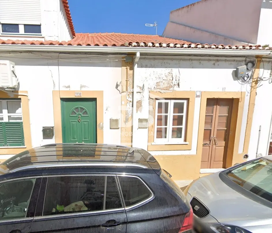 Moradia para Restaurar T2