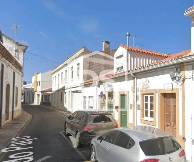 Moradia para Restaurar T2