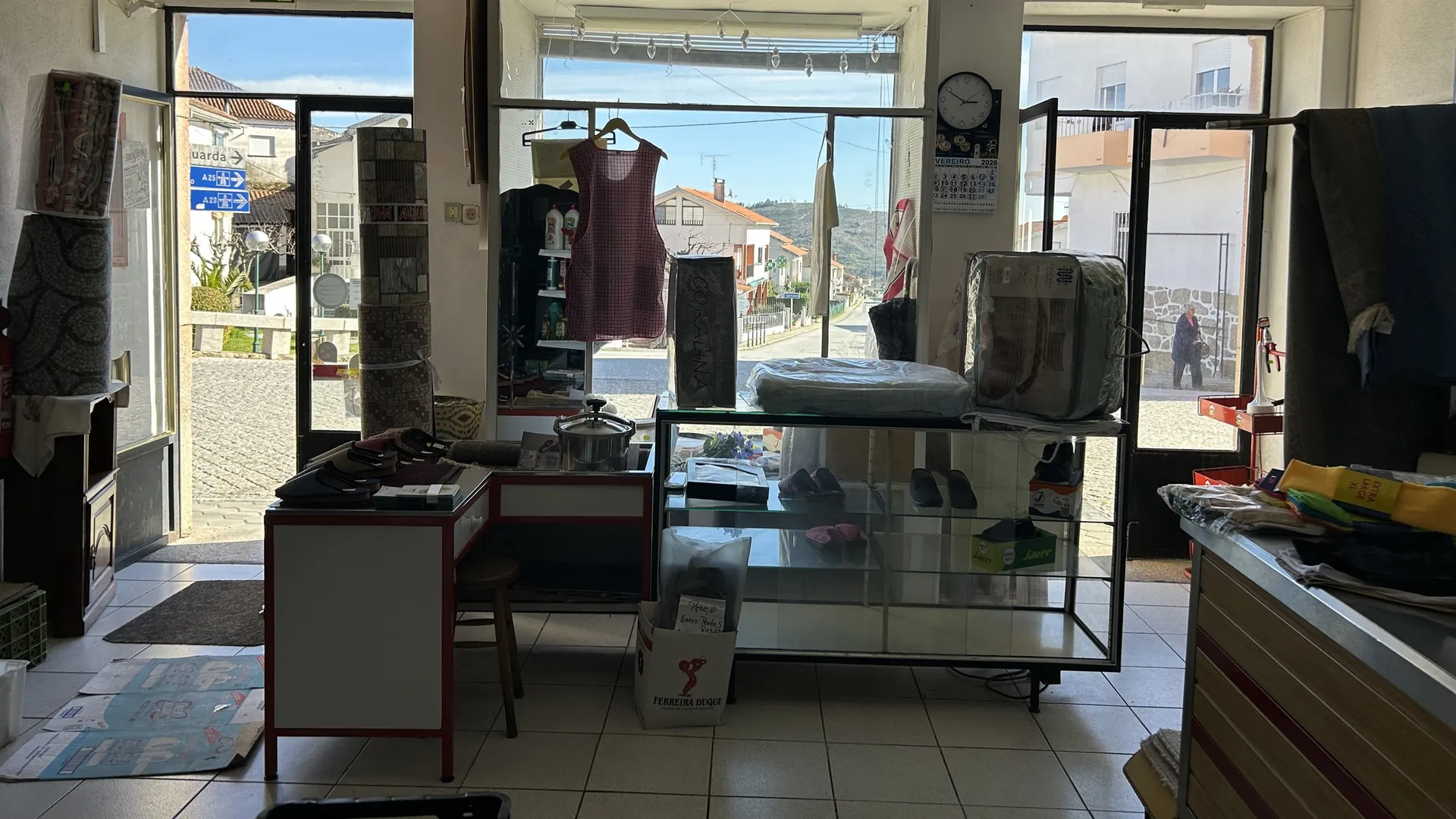 ESPAÇO COMERCIAL PARA VENDA   NA VILA DE GONÇALO - UMA OPORTUNIDADE ÚNICA NO CORAÇÃO DA BEIRA  INTERIOR