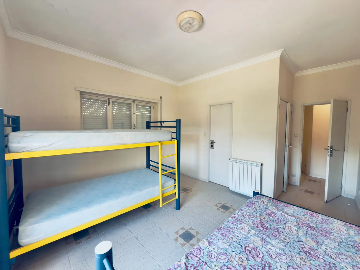 >=10 Bedroom