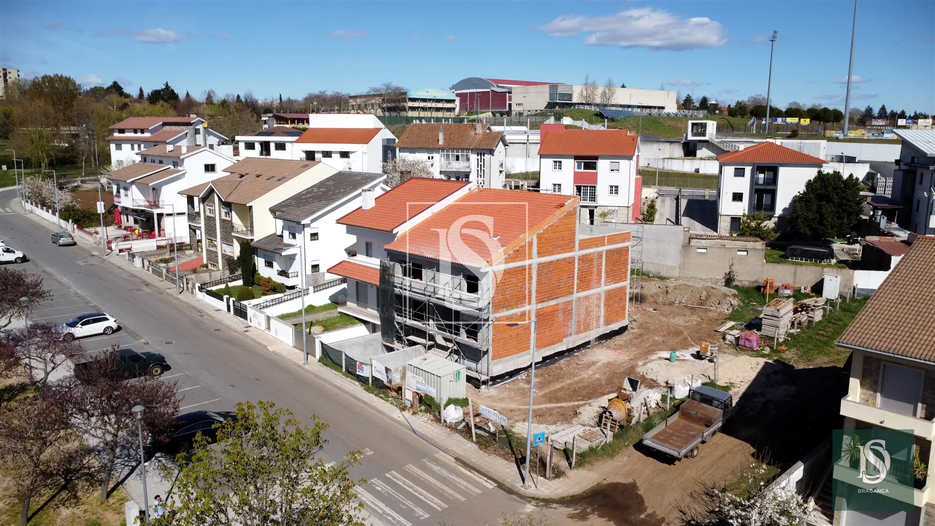 Andar Moradia T3 Duplex no 1.º Andar com Terraço de 60m² em Zona de Excelência