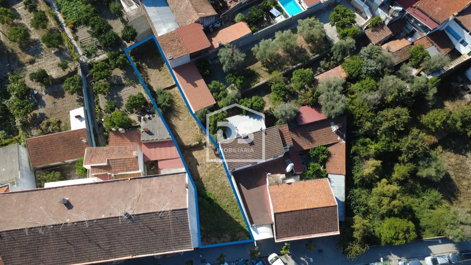 Real Estate building