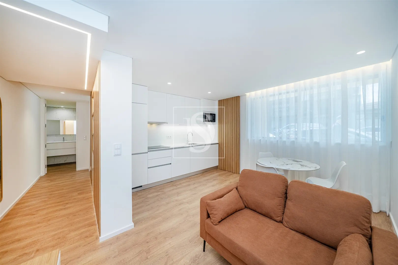 Apartamento T1 para Arrendamento Mobilado | Boavista, Porto