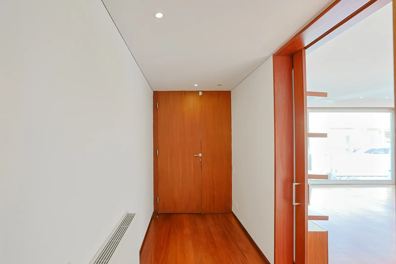 Moradia T3, Individual, c/ 3 pisos, Garagem Dupla e Jardim