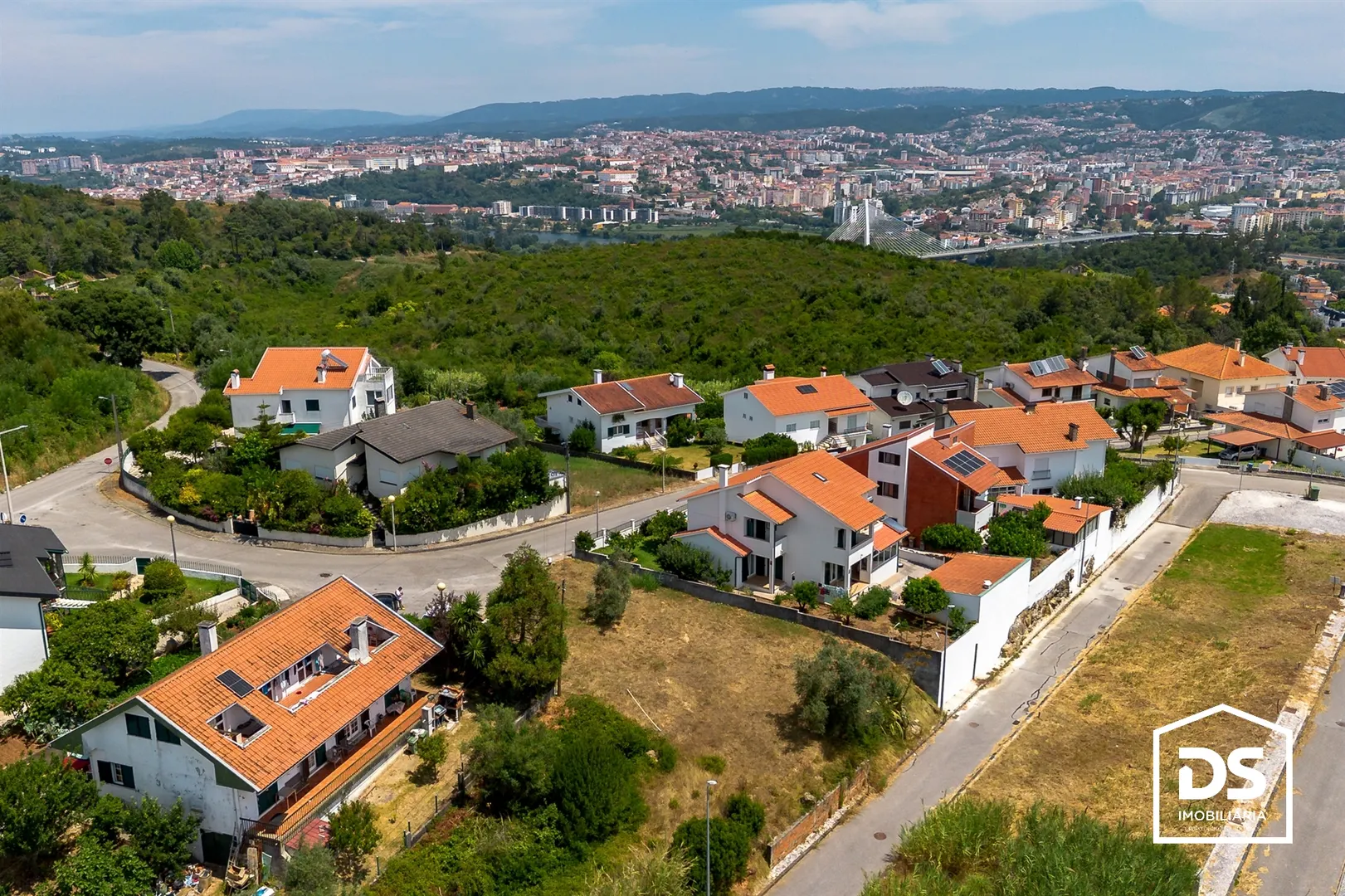 Lote de Terreno para construção de moradia em Santa Clara - Coimbra