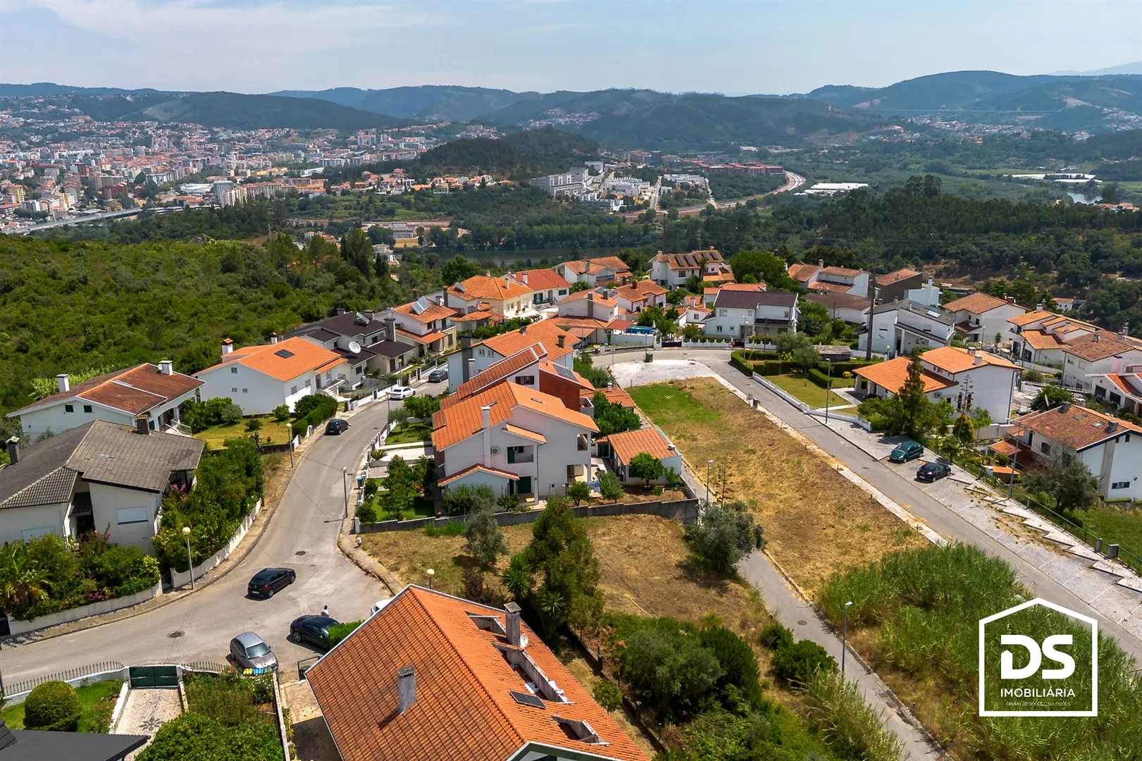 Lote de Terreno para construção de moradia em Santa Clara - Coimbra