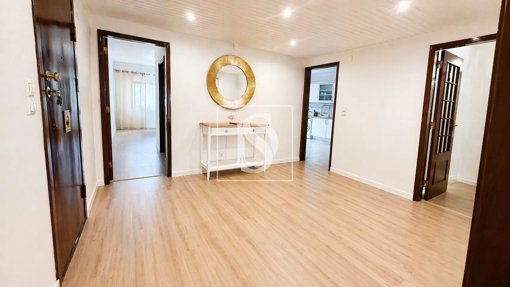 T3 com Suite, Varandas Fechadas e Arrecadação – Póvoa de Santa Iria