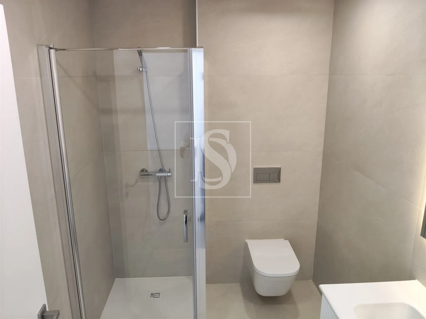 Brand-New 4-Bedroom Villa with Sea Views in Atalaia | Contemporary Design | 2mnt from Lourinhã