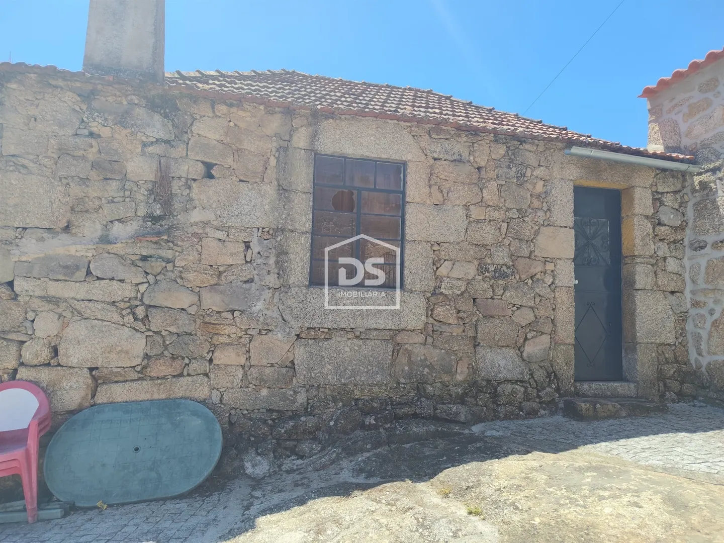 Detached house to restore