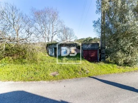 Ruína num terreno com 181 m² em Albergaria, Marinha Grande