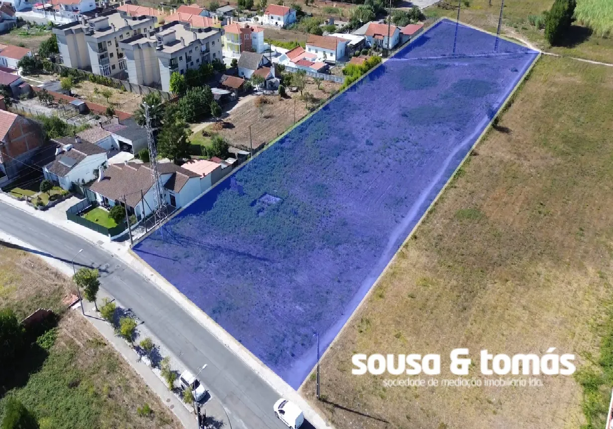 Land for sale in Marinha Grande, Portugal — €750,000