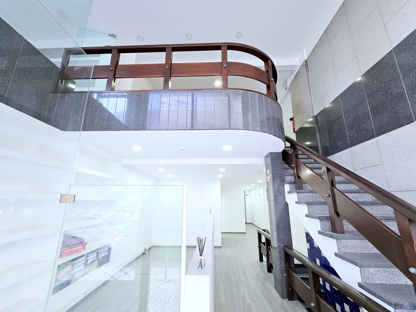 Loja 390 m2 Avenidas Novas - Campo Pequeno