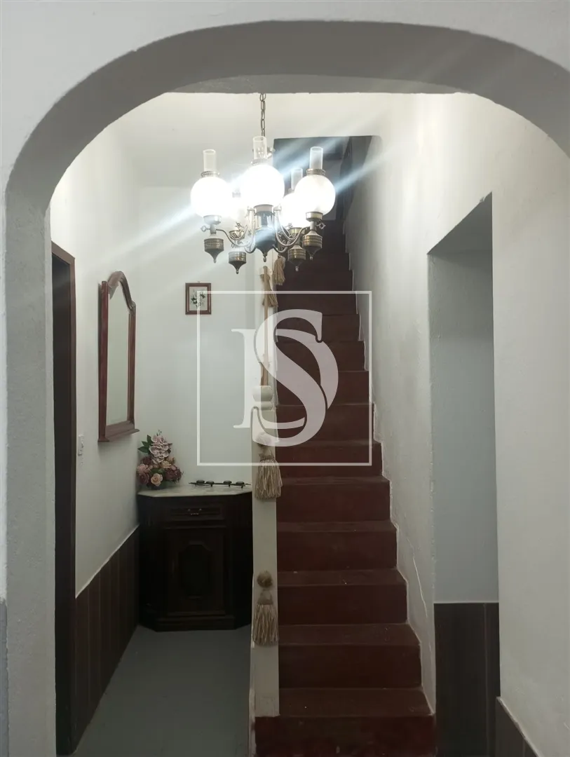 Moradia com 2 entradas e terraços no Alto Alentejo, próximo de Gavião