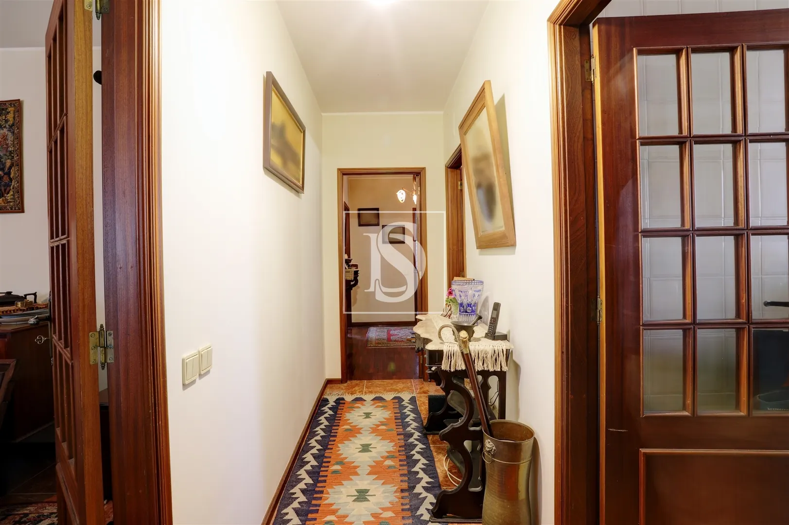 Apartamento T4 localizado na Póvoa de Varzim, a 600 metros da praia.