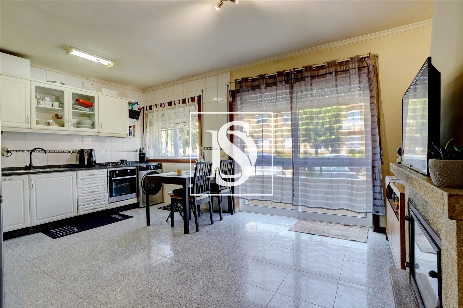 Apartamento T1+1