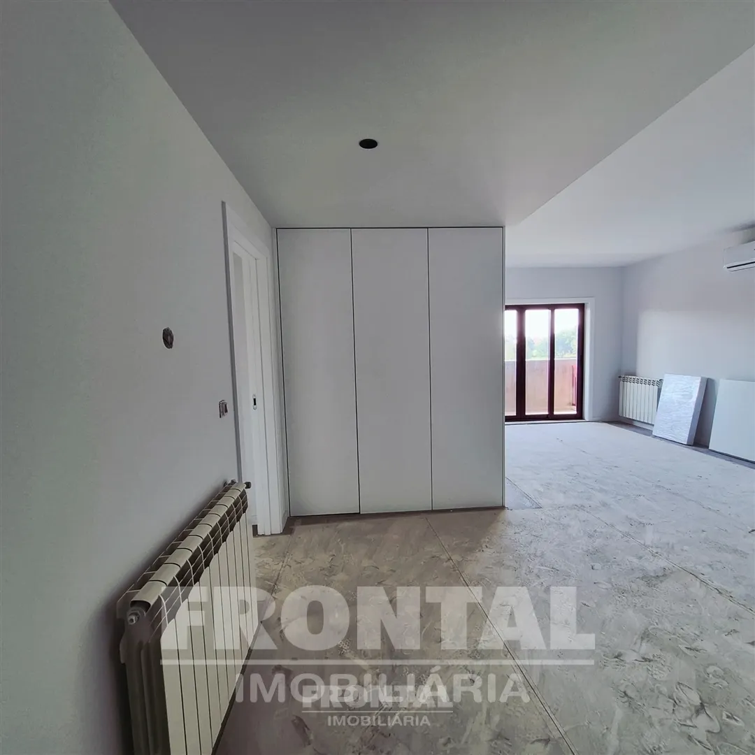 Apartamento T2 Novo | Empreendimento em Fase Final | São Mamede de Infesta