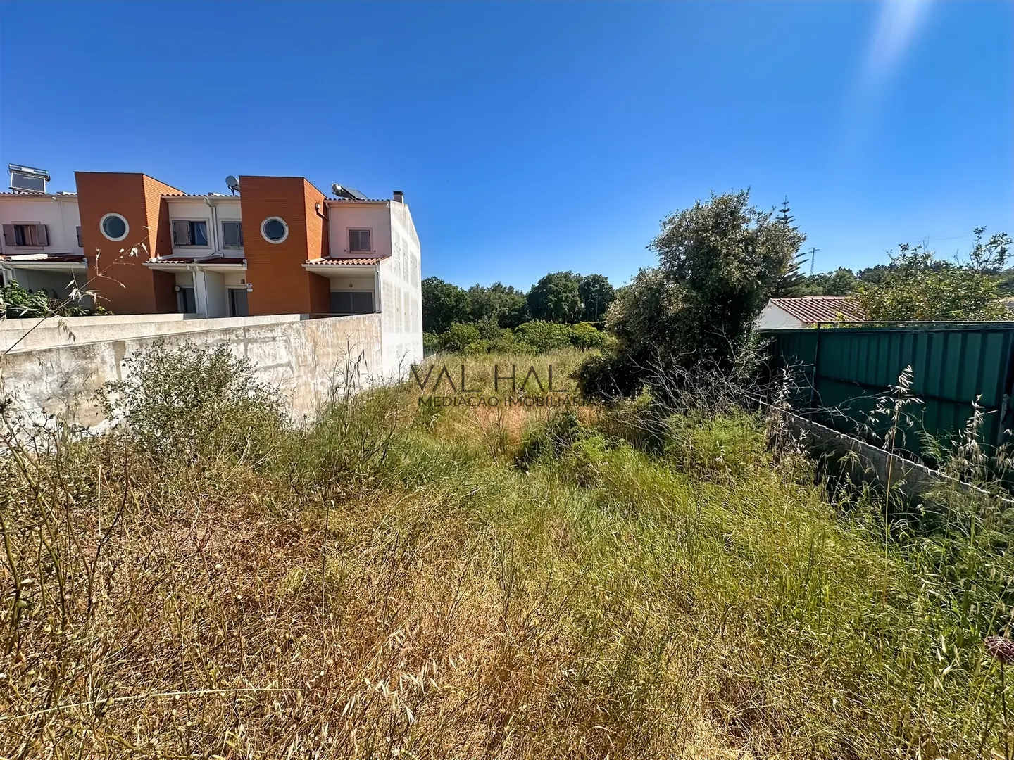 Land for sale in Sesimbra, Portugal — €135,000