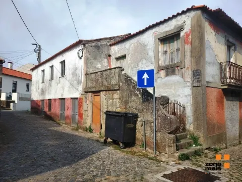 Huis om te verbouwen 6 kamerwoning + 3