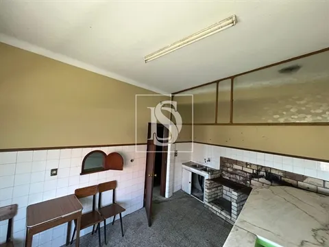 Edifício comercial em Nandufe