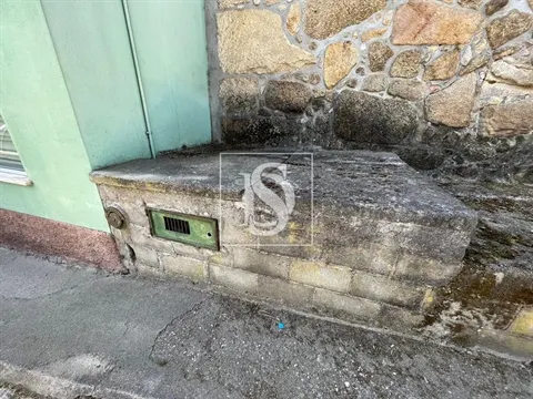 Edifício comercial em Nandufe