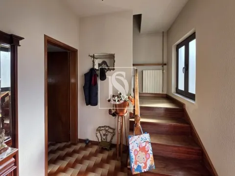 Moradia T6, centro de Tondela / Venda / 315000 / Ref. DSTNDALX144