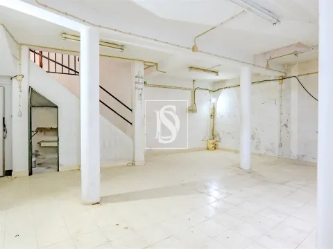 Loja no centro de Torres Novas