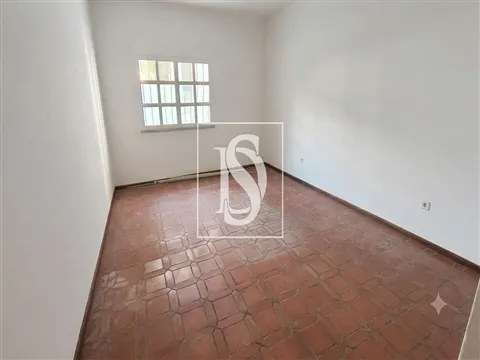 T2 em Andar de Moradia para Arrendamento – Entroncamento