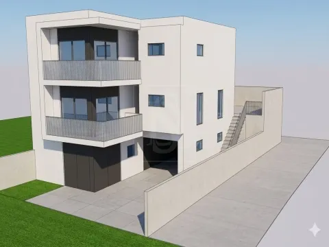 Moradia Geminada T4 TRIPLEX