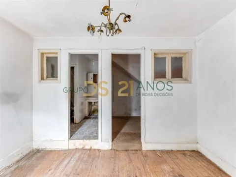 Moradia para Restaurar T3