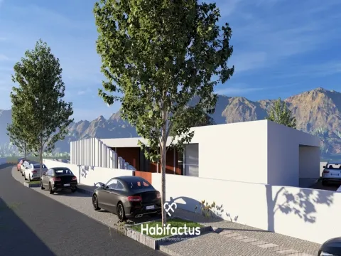 Detached house T4