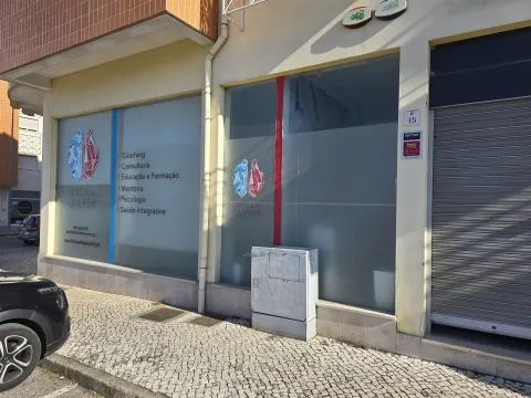 Oportunidade Única: Loja / Escritório com 115m² no Entroncamento