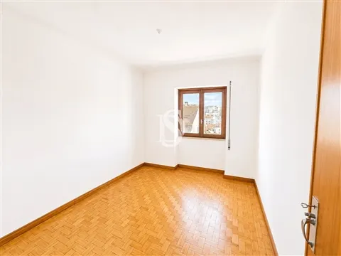 Apartamento T4