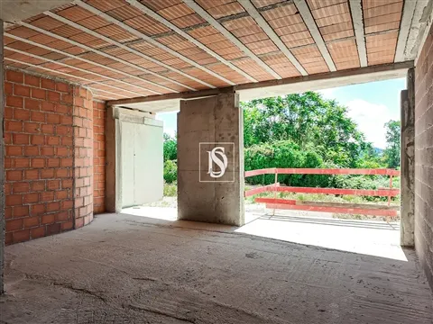 Apartamento T2 em fase de construção c/ 2 frentes e garagem fechada, em Gamil, Barcelos