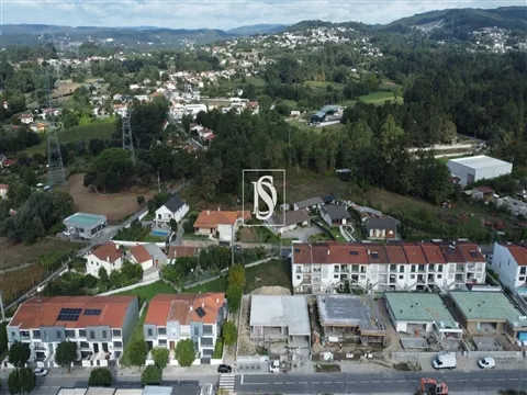 Terreno com Projeto Aprovado p/ construção de Moradia